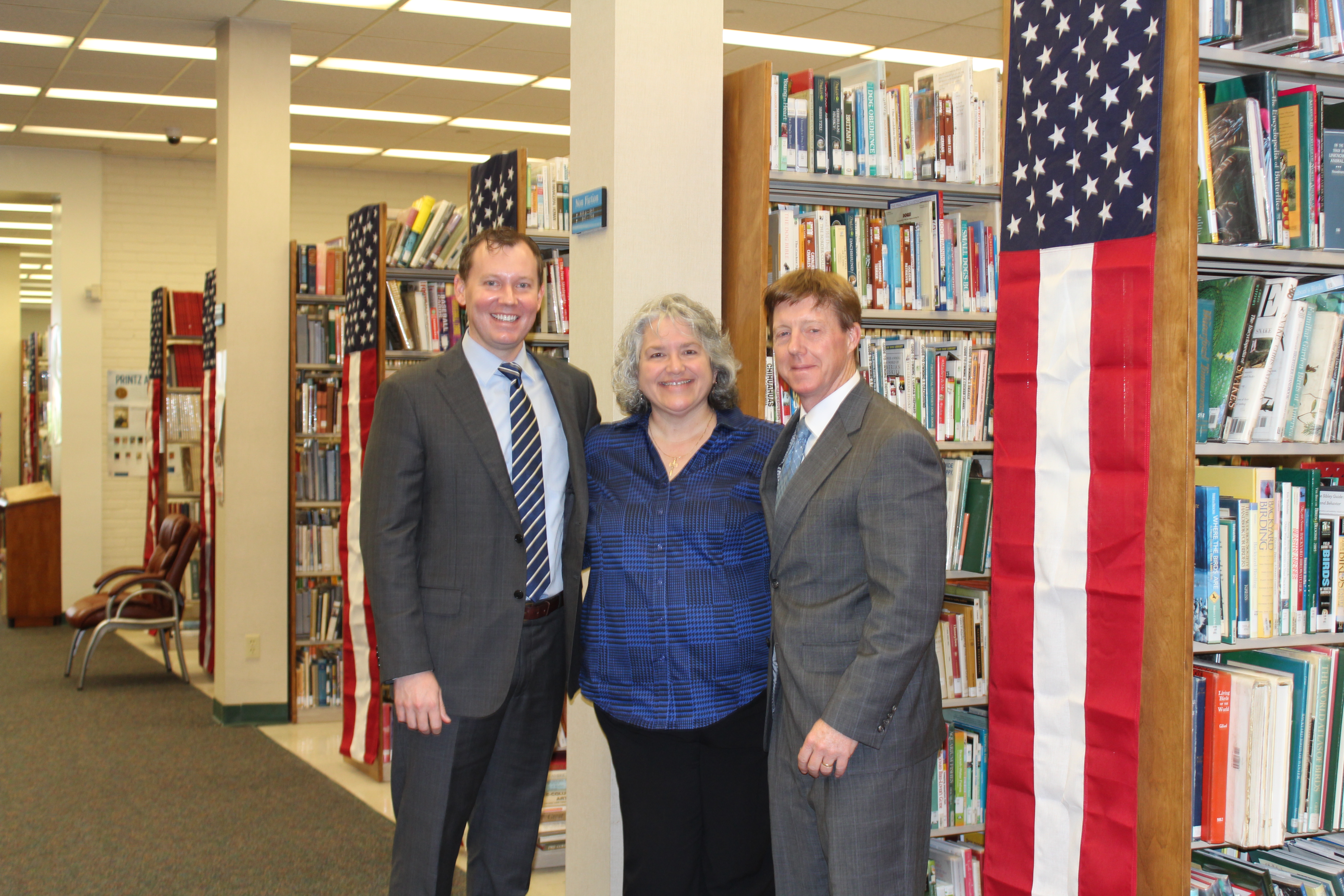 Don Cazayoux and Lane Ewing Volunteer at “Lawyers in Libraries” Event